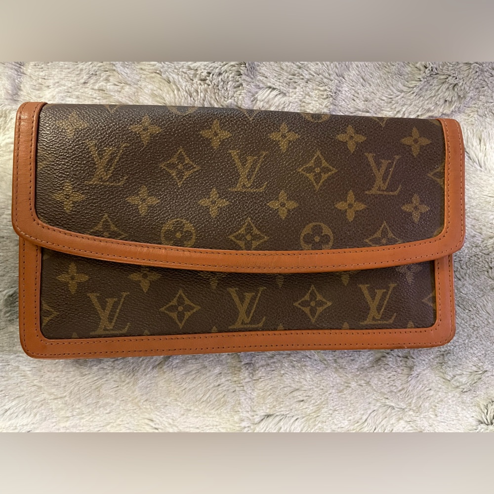 Louis Vuitton Monogram Pochette Dame 29 Vintage Clutch Handbag